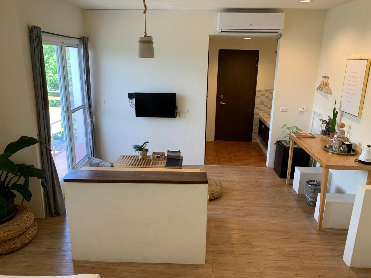 W24墾丁民宿墾丁大街一館bnb Exterior foto